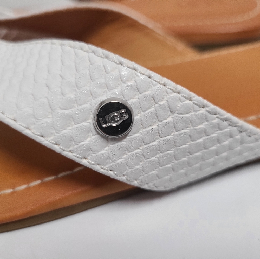 UGG Tuolumne White Snakeskin Embossed Leather Flip Flop Sandals Sz 9½ - Picture 2 of 11
